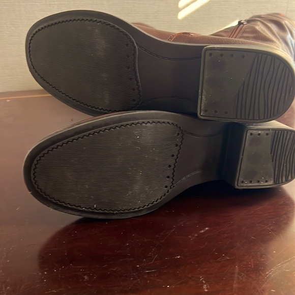 Cognac colored Boots - Picture 6 of 10